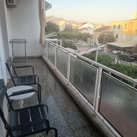 Sunny شقة سبليت